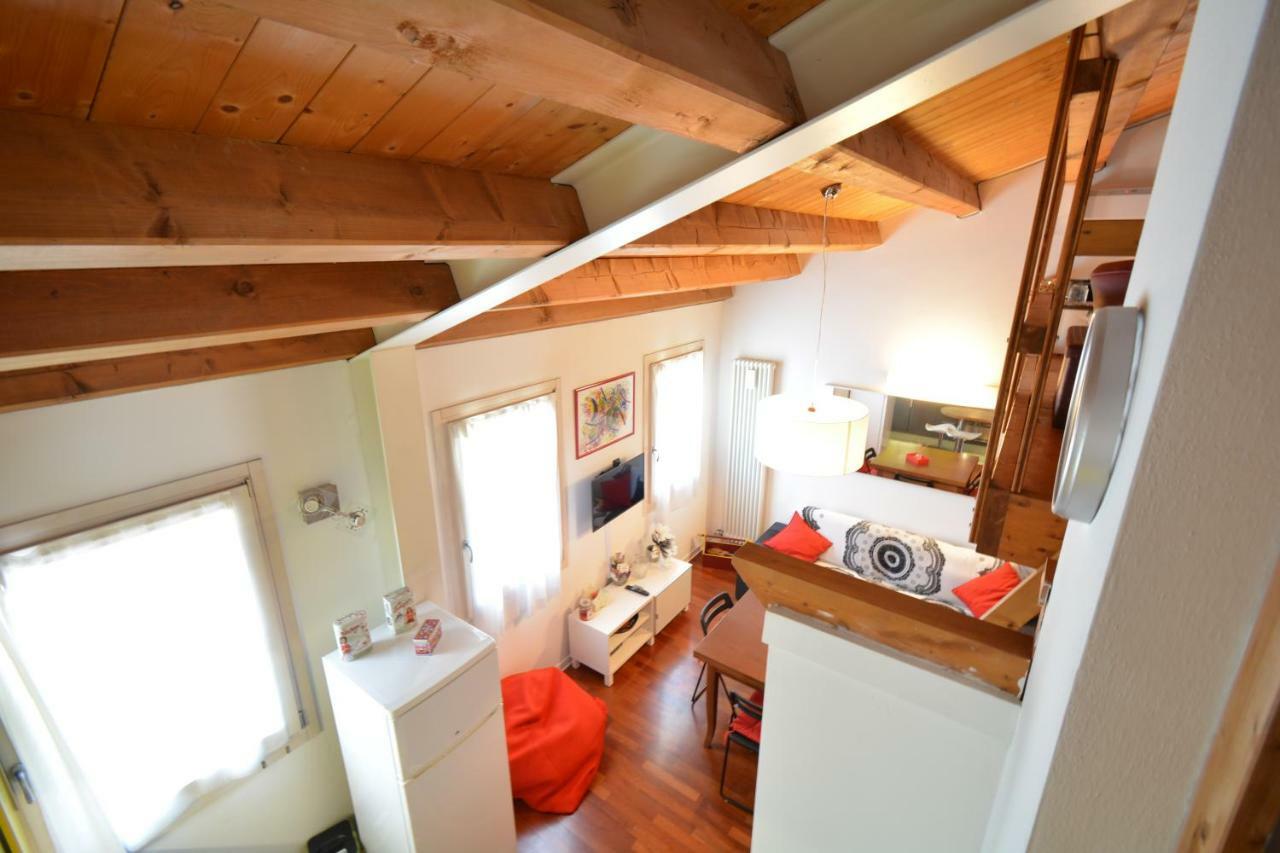 Casa Vacanze Chez La Reine - Holiday Home Vicenza Exteriör bild